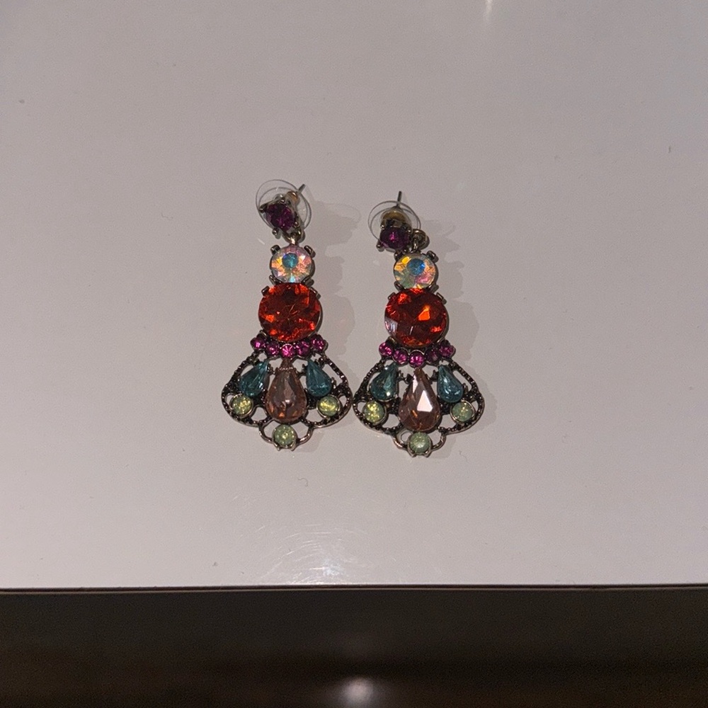 Elegant Multicolor Drop Earrings - Picture 11 of 16